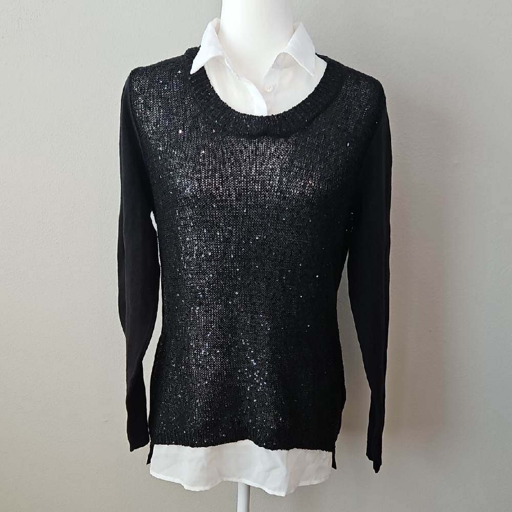 Como Black Sweater With White Collar Shirt Medium